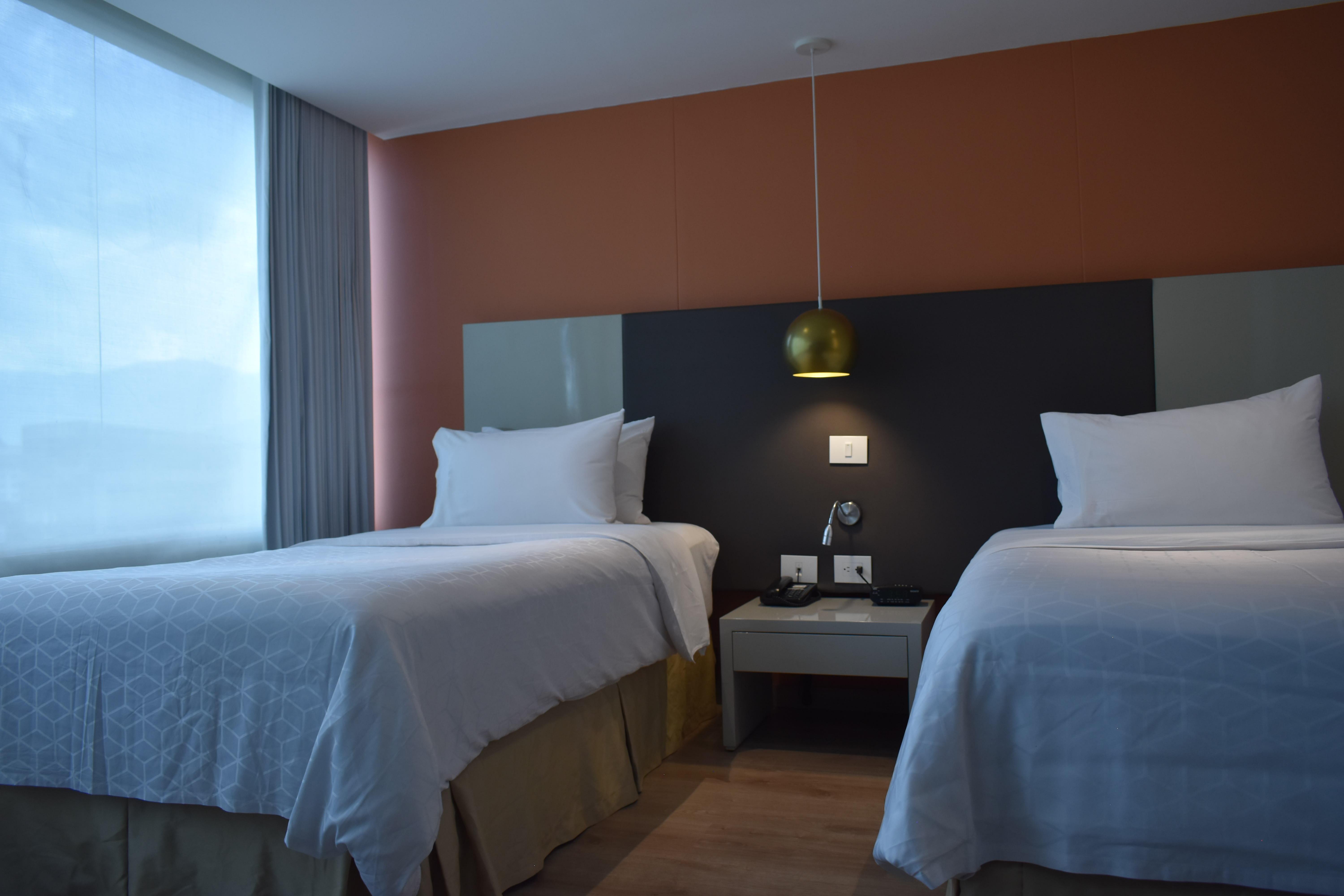 Hotel Holiday Inn Express & Suites Medellin By Ihg Kültér fotó