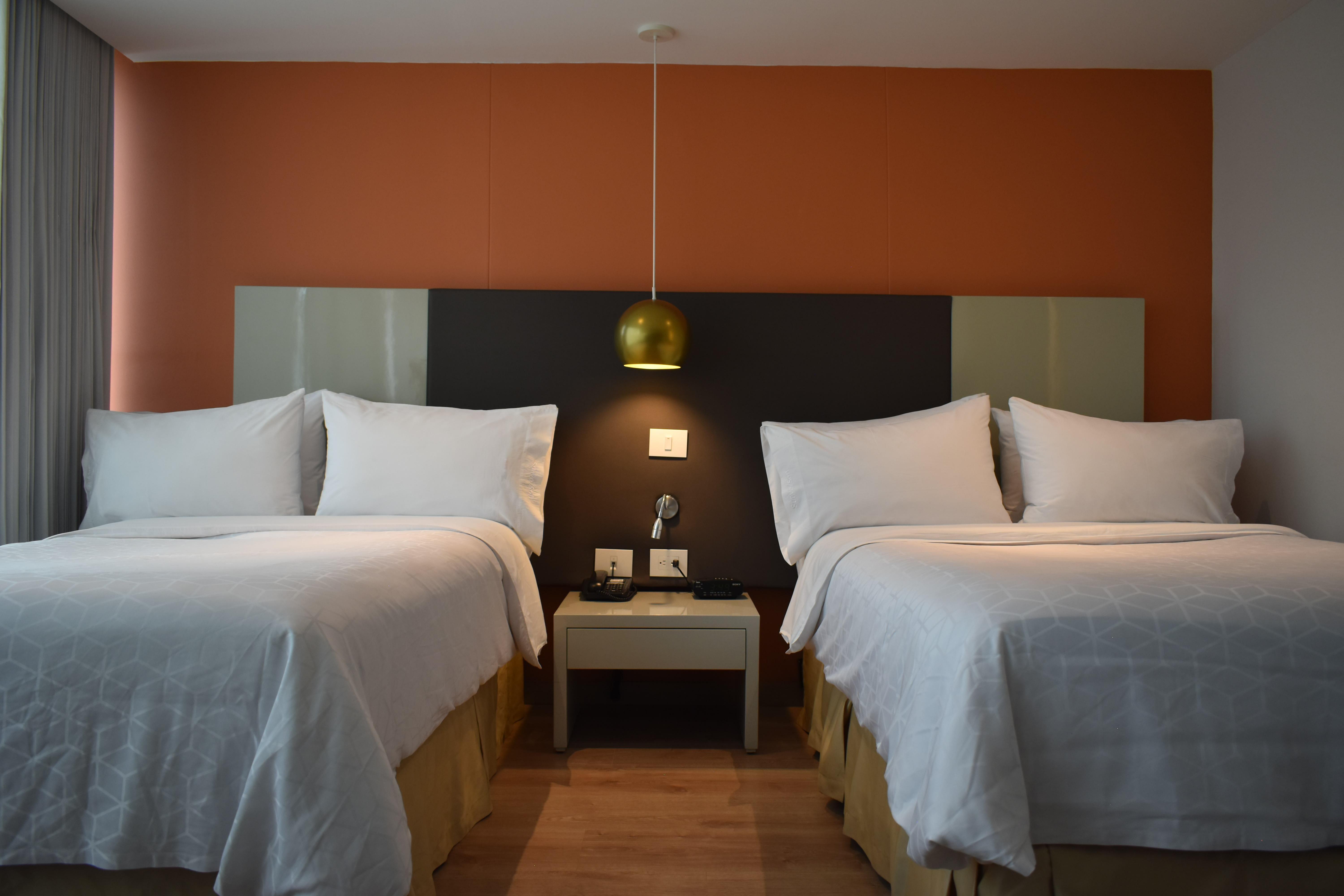 Hotel Holiday Inn Express & Suites Medellin By Ihg Kültér fotó