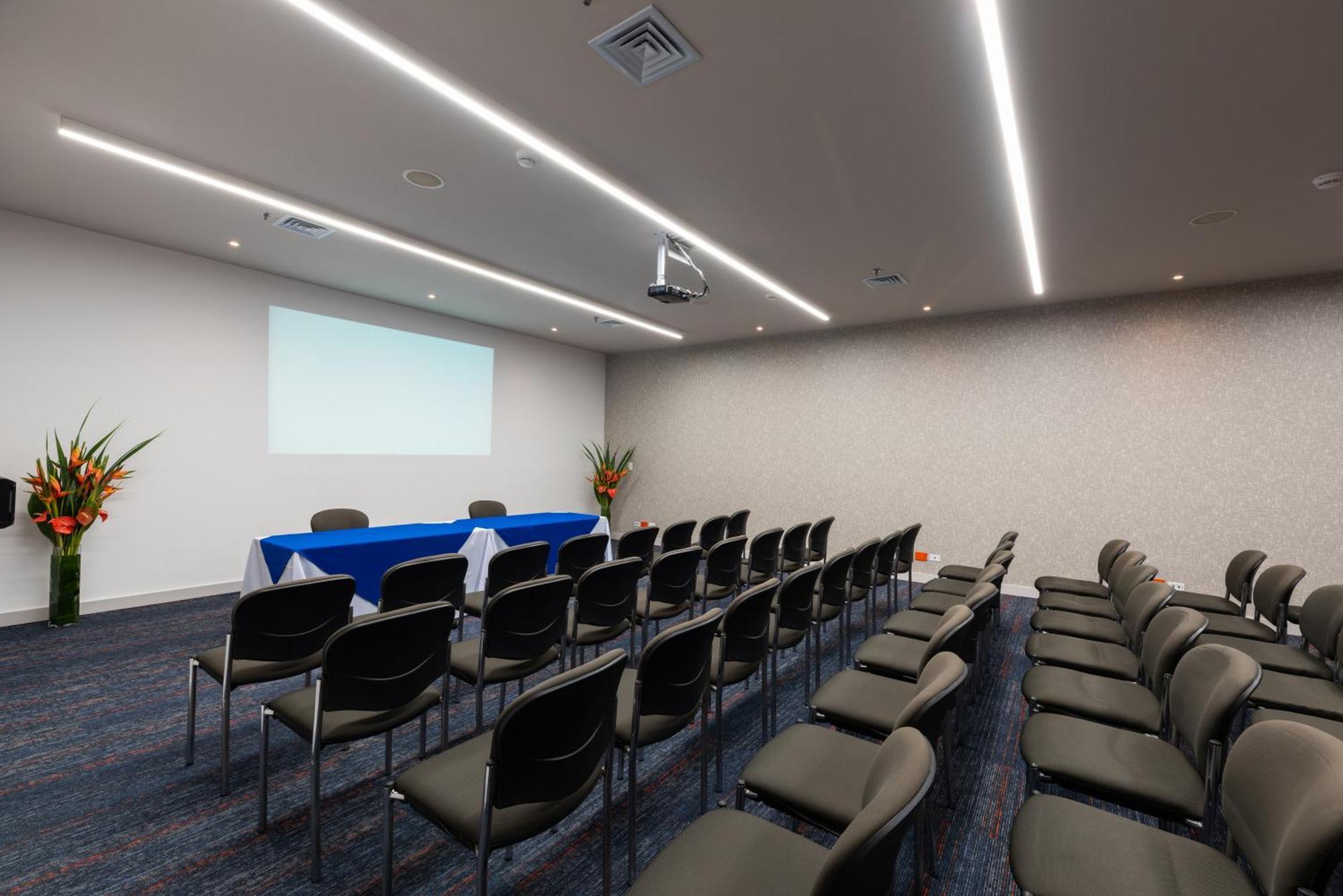 Hotel Holiday Inn Express & Suites Medellin By Ihg Kültér fotó